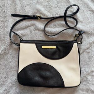 Anne Klein Black and White Adjustable‎ Strap Expandable Crossbody Bag